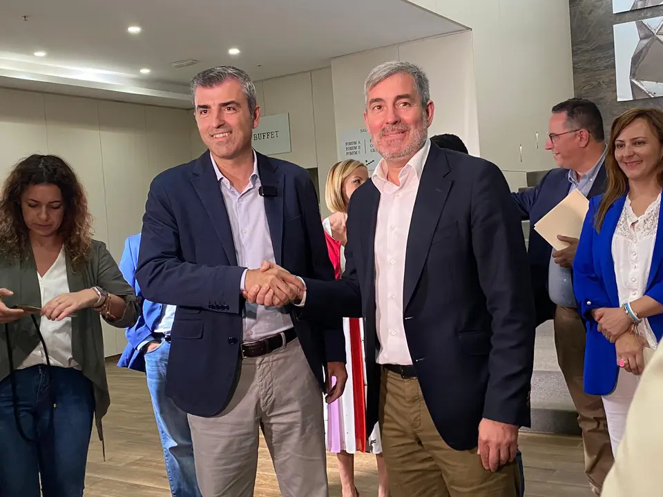 Fernando Clavijo, CC, y Manuel Domínguez, PP.