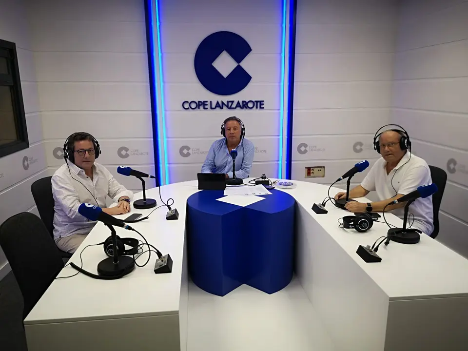 Fernando Núñez, Jaime Puig y Luis León en ek programa Herrera en COPE Lanzarote.