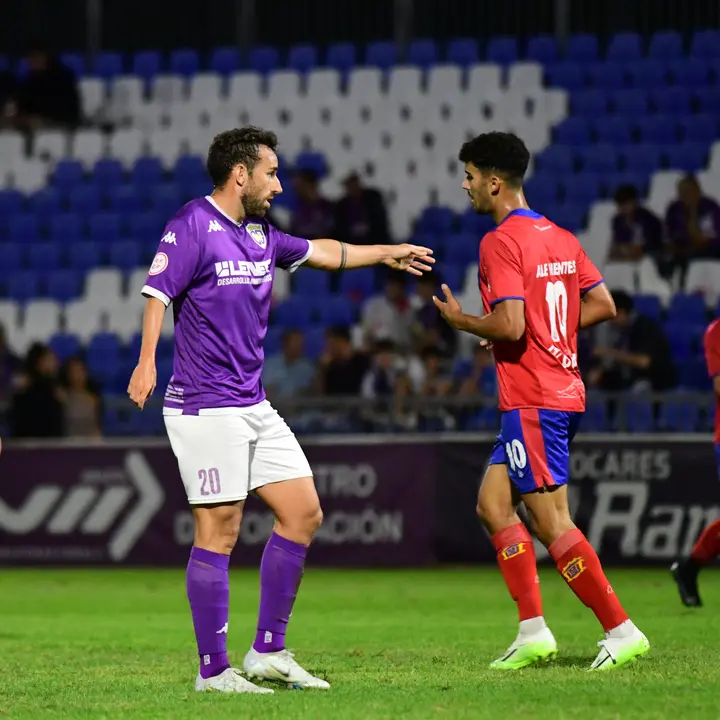 Instante del partido entre el CD Guadalajara y la UD Lanzarote.