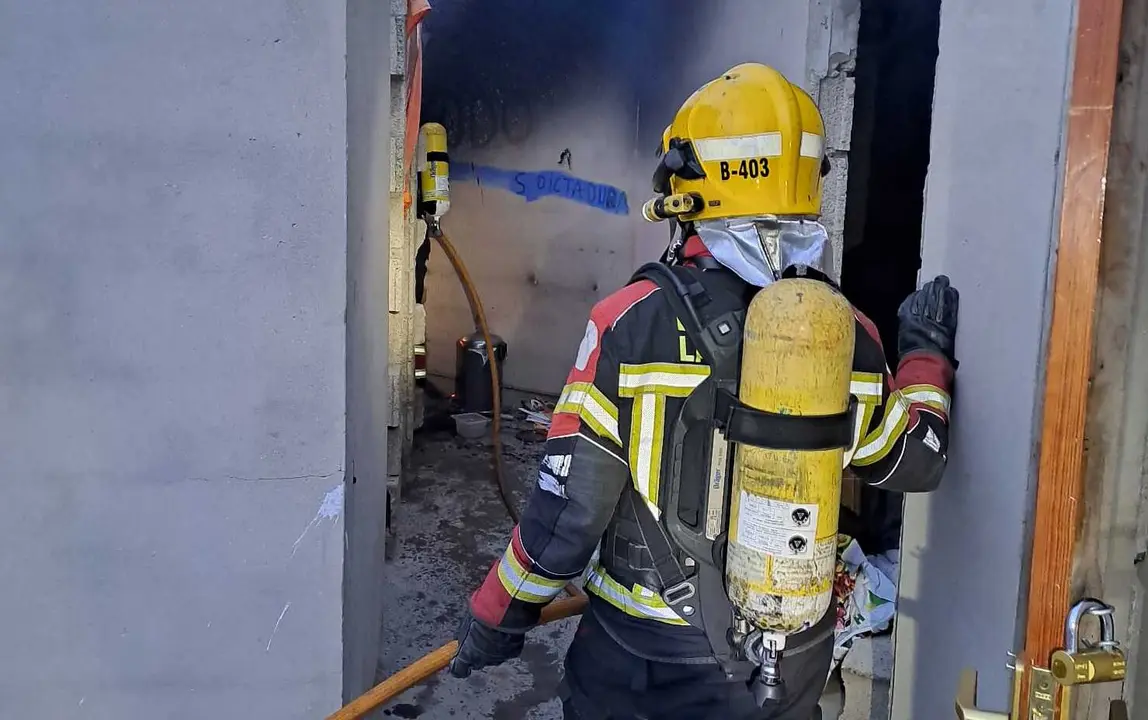 Bomberos en acción.