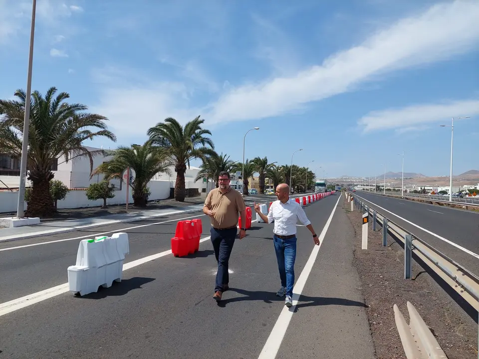 El alcalde y el concejal de Servicios Públicos de San Bartolomé.