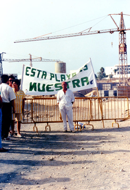 César Manrique, activista, año 1988. Foto FC Manrique.