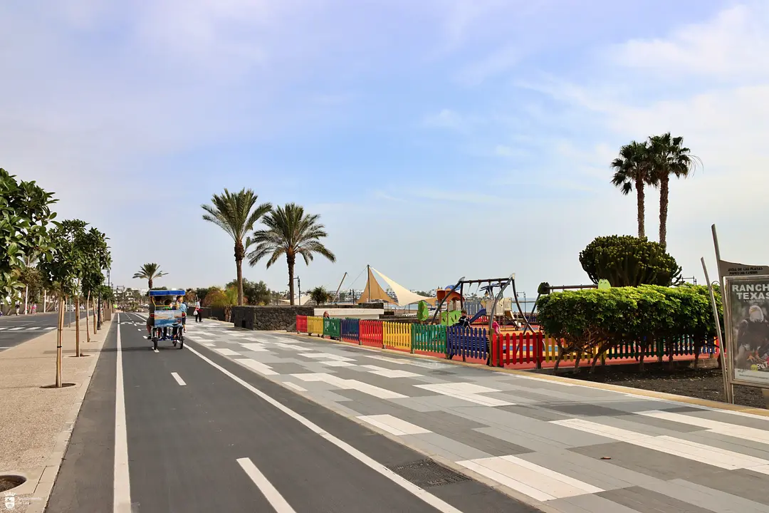 Avenida de Puerto del Carmen.