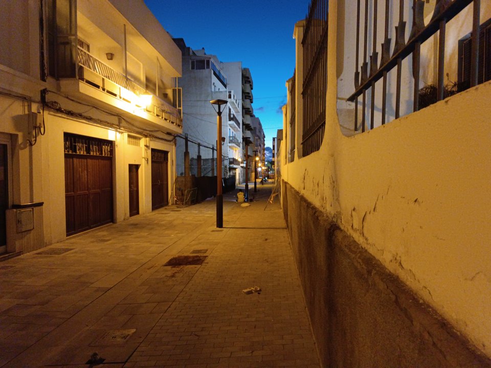 Calle Canalejas, tramo del IES Agustín Espinosa.