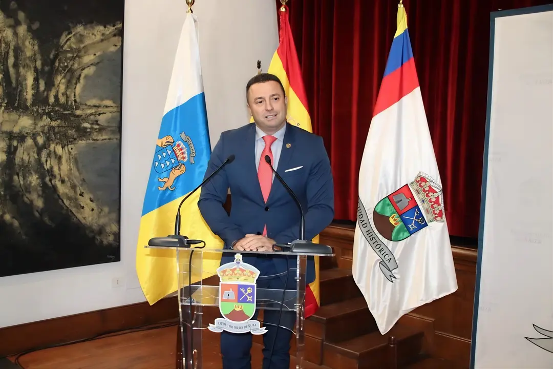 Óscar Noda en la Casa de la Cultura de Yaiza.