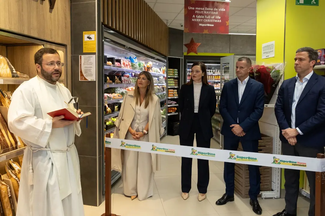 Inauguración HiperDino de Las Galletas.