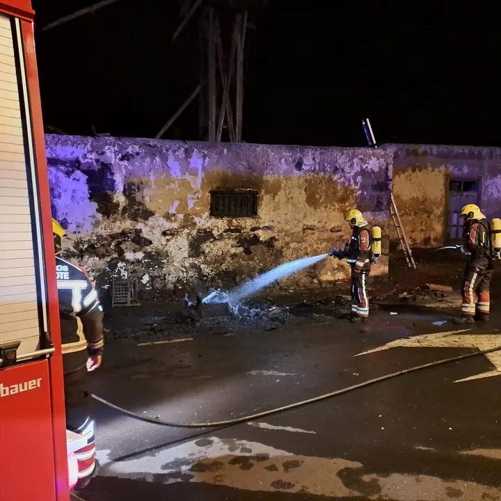 Los bomberos en acción.