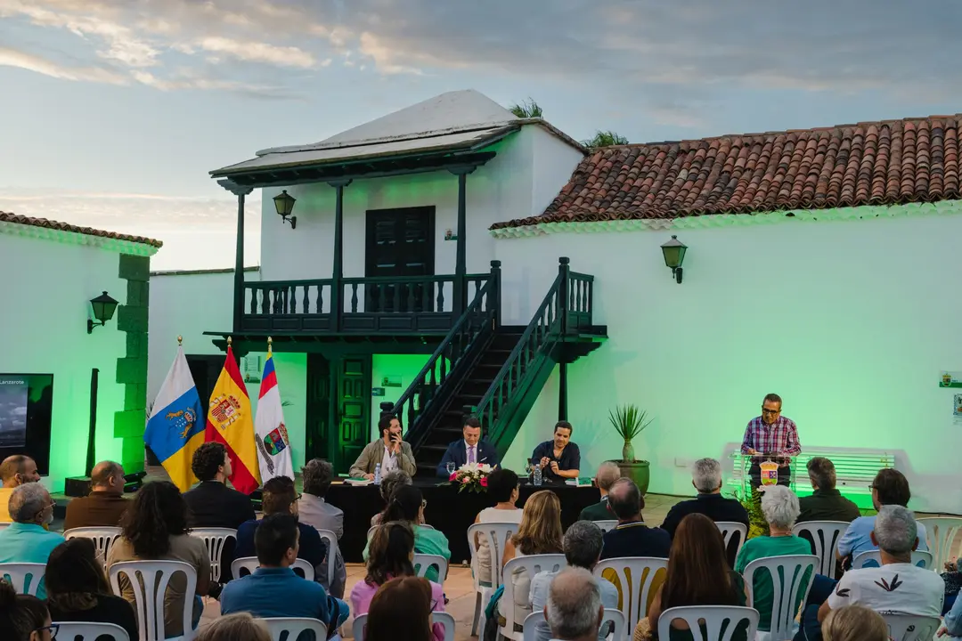 Patio de la Casa de la Cultura de Yaiza.