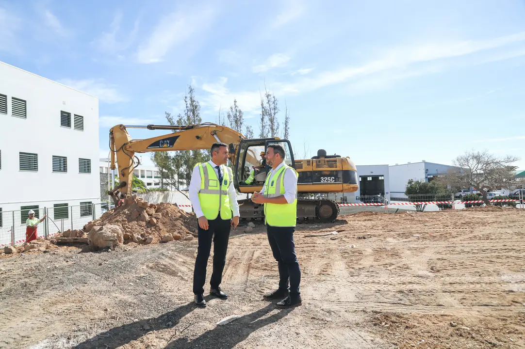 Visita obras parking hospital.