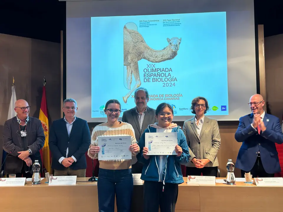 Clausura XIX Olimpiada de Biología en la ULL.