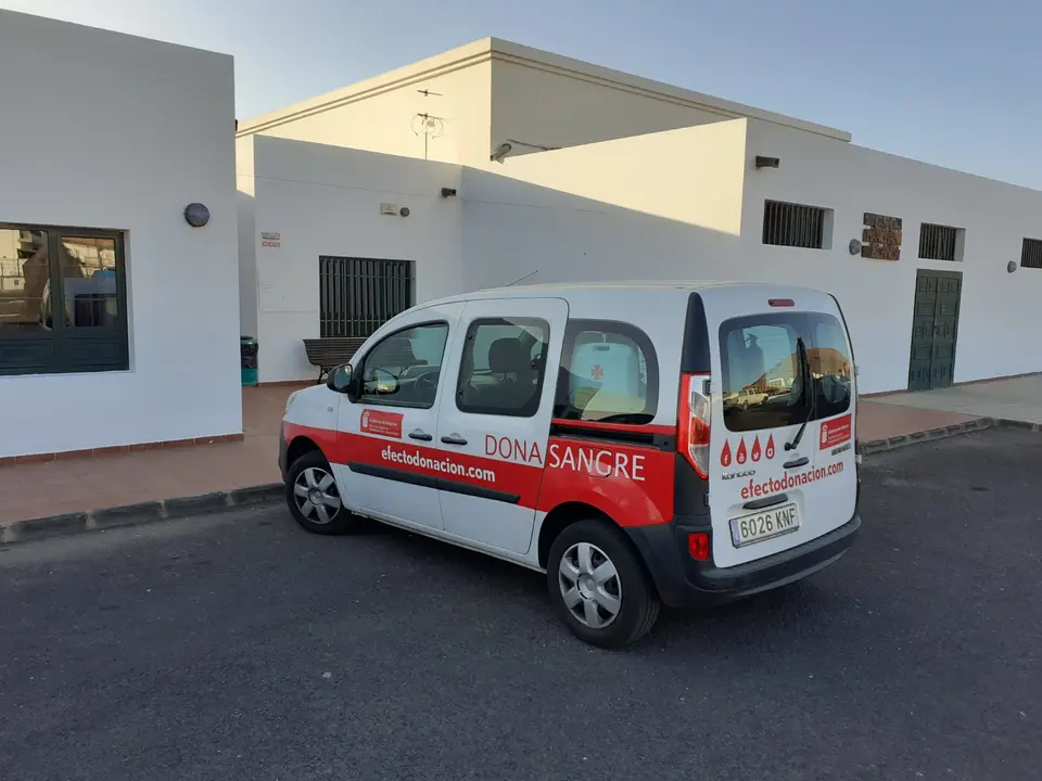 Punto de donación en Tinajo.