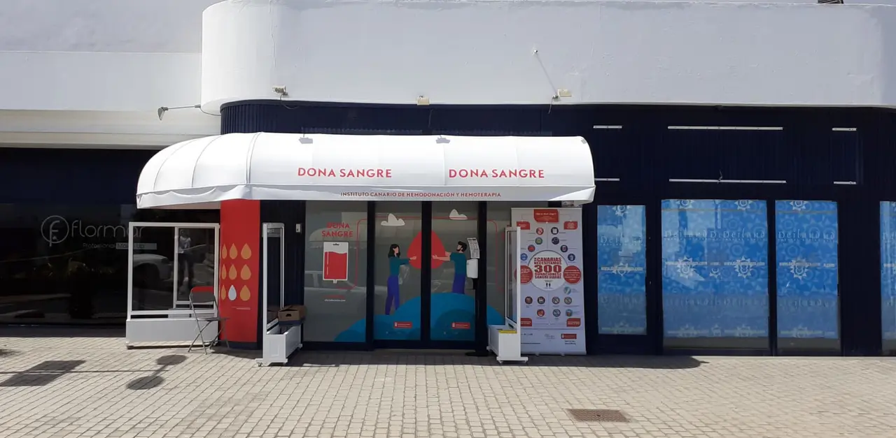 Punto de donación del ICHH en el CC Deiland.