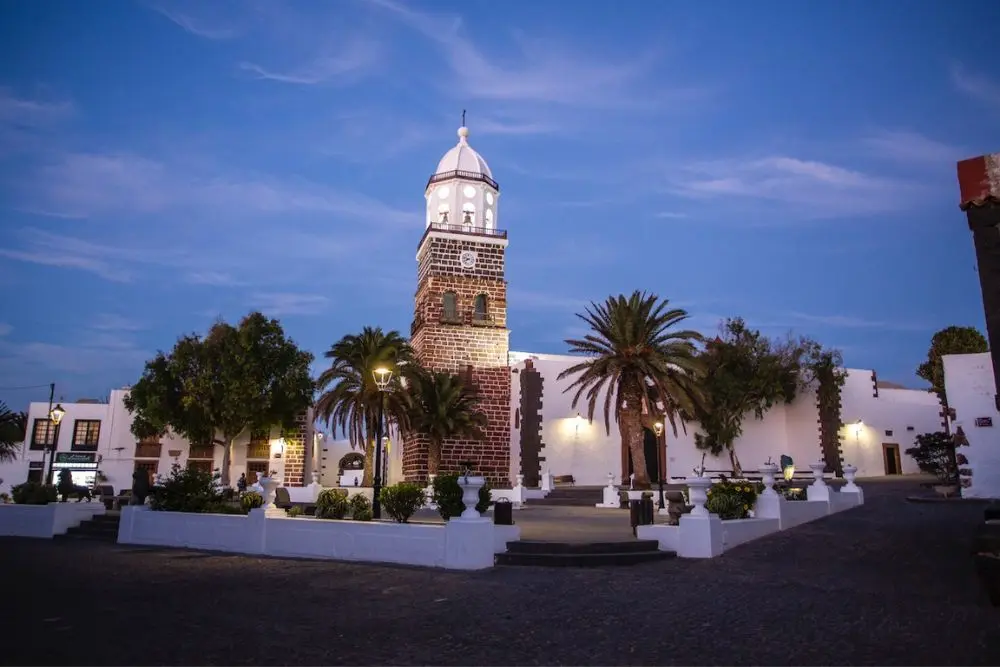 Plaza de Los Leones de Teguise