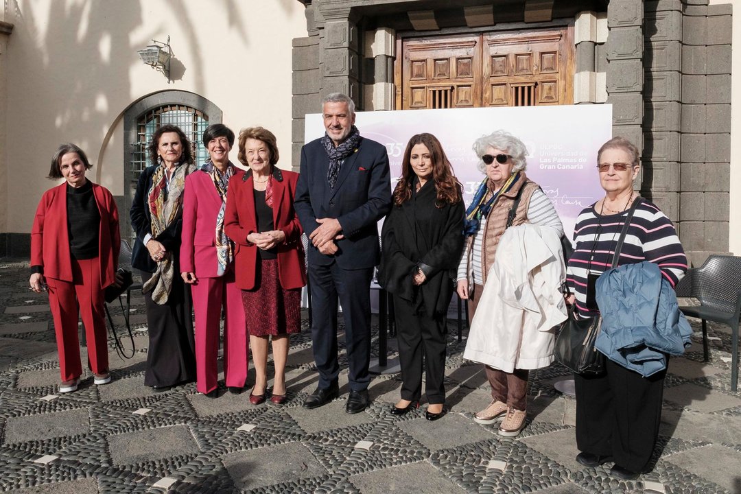 La Universidad de Las Palmas de Gran Canaria organiza un encuentro informativo con nueve de las once mujeres que serán investidas Doctores Honoris Causa. Imagen: EFE.