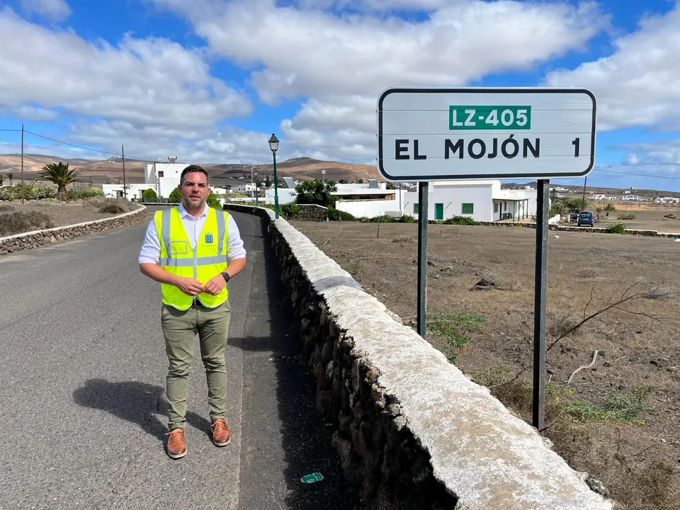 El vicepresidente y consejero de Obras Públicas, Jacobo Medina.