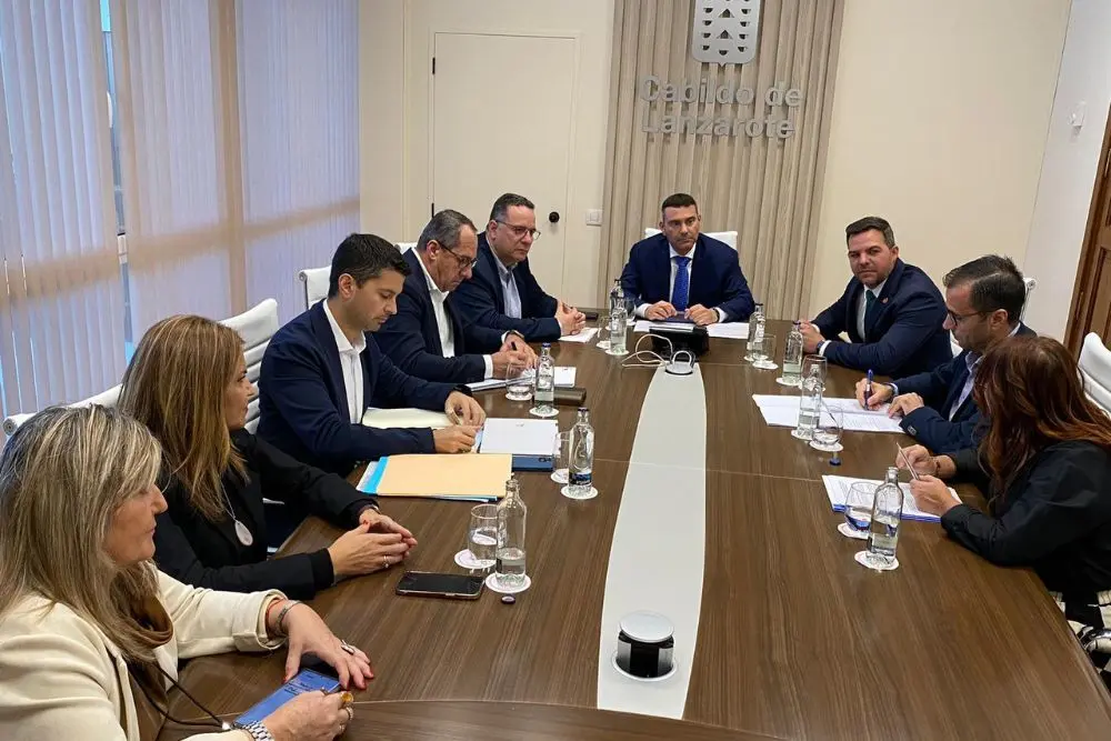 Reunión en el Cabildo