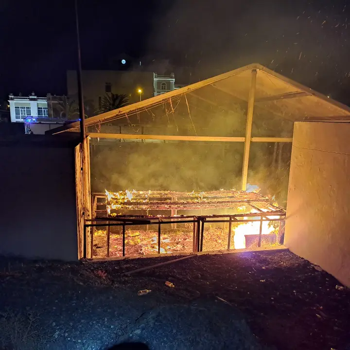 Incendio en el Recinto Ferial.