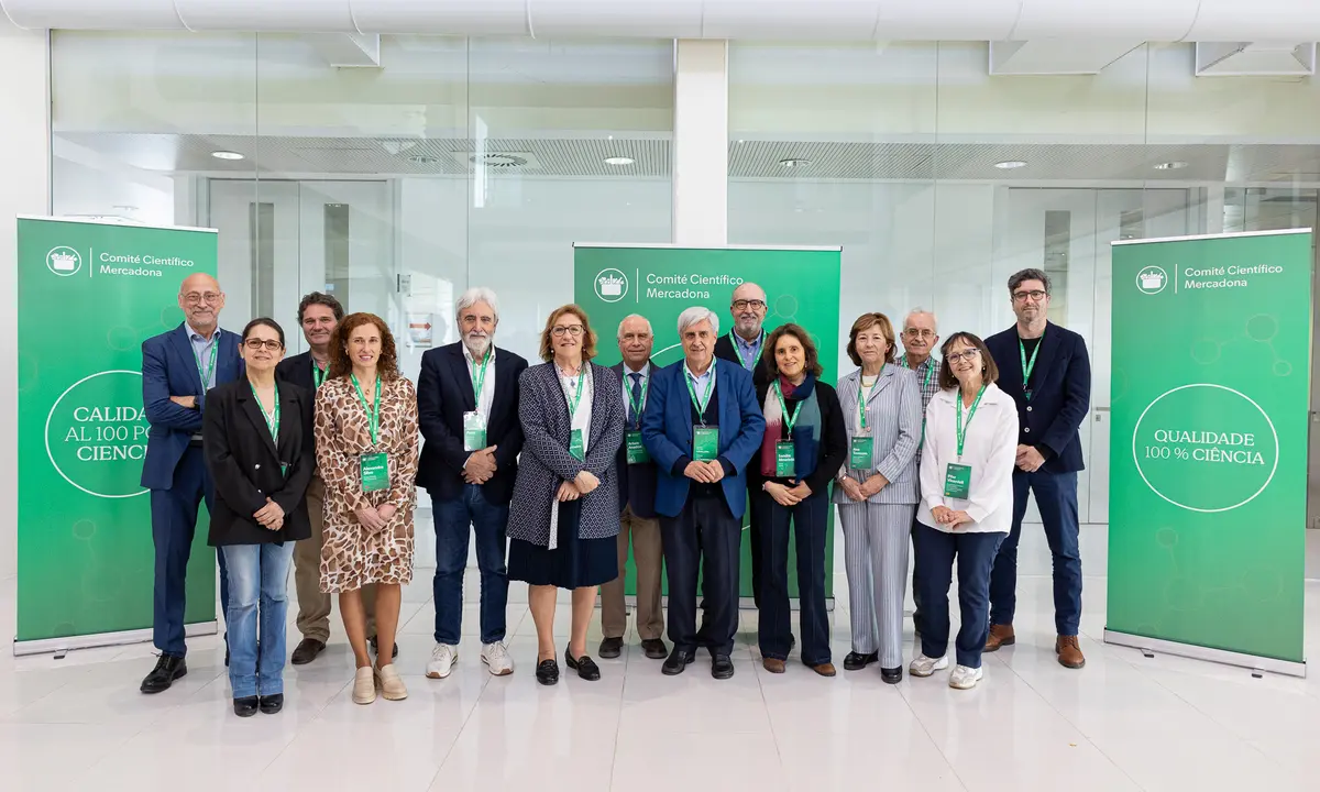 Miembros de los Comités Científicos de España y Portugal.