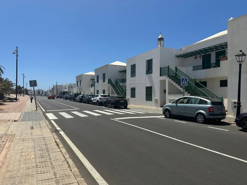 Paso de peatón en Playa Blanca.