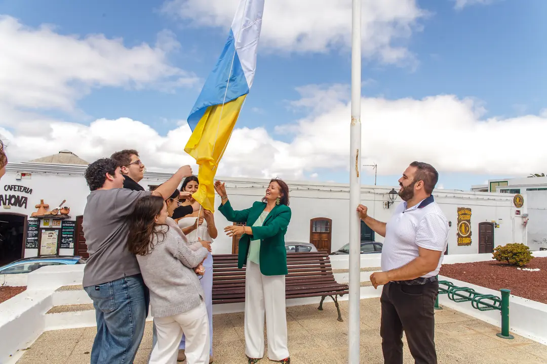 Izado de Bandera.