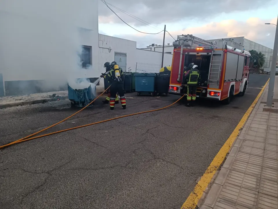 Incendio contenedores.