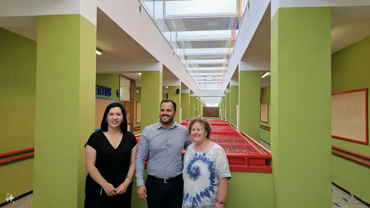 El alcalde de Arrecife y la concejala de Educación visita en el CEIP Capellanía.