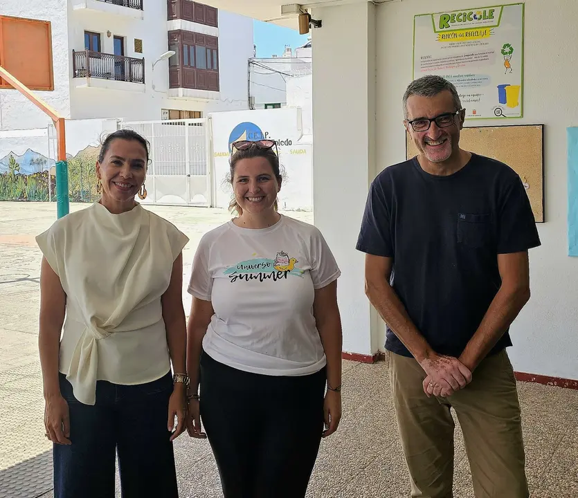 Maite Corujo y Marci Acuña en el CEIP Nieves Toledo.