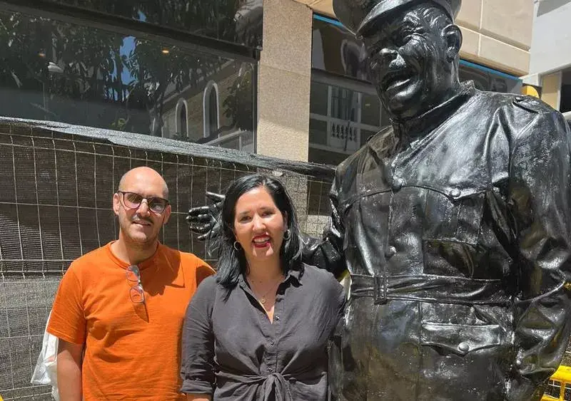 Estatua del 'Pollo de Arrecife'.
