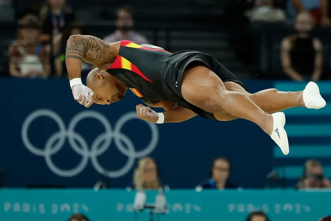 Ray Zapata en la final de suelo en los Juegos Olímpicos París 2024.
