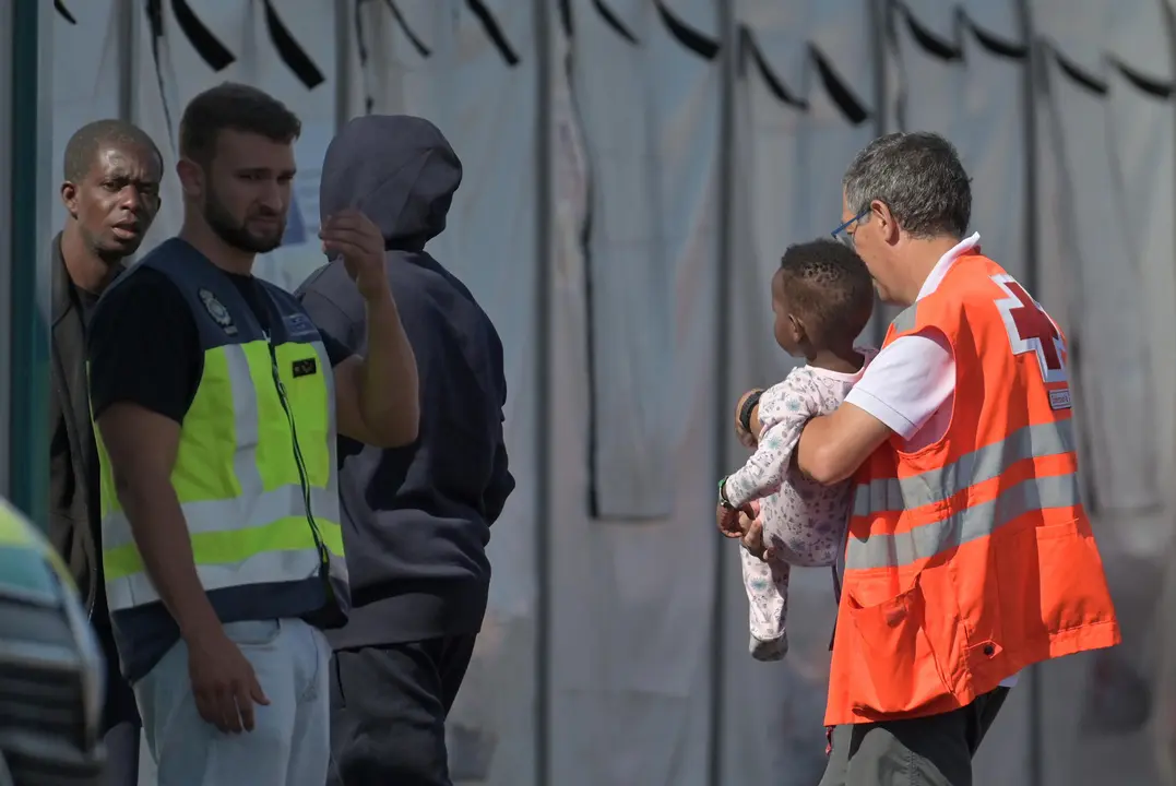 Menor migrante llegado a El Hierro. Imagen: EFE.