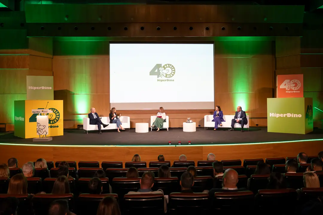 El evento contó con una mesa de debate sobre el presente y el futuro del sector de la distribución