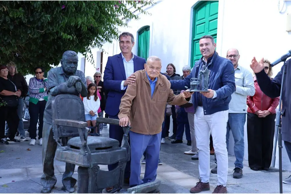 Inauguración de la escultura
