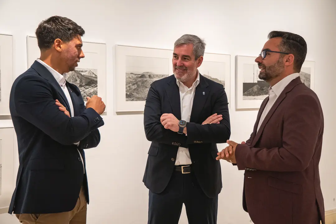 Fernando Clavijo junto a Echedey Eugenio y Maciot Cabrera (1)