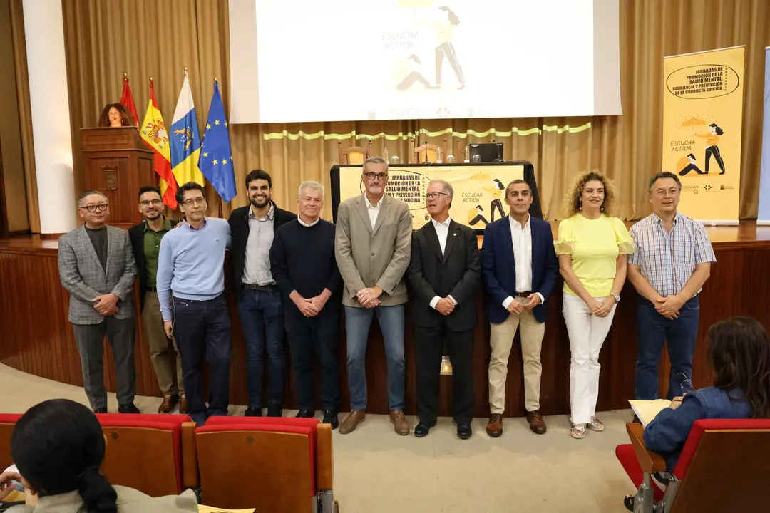 Foto de familia inauguración de las Jornads