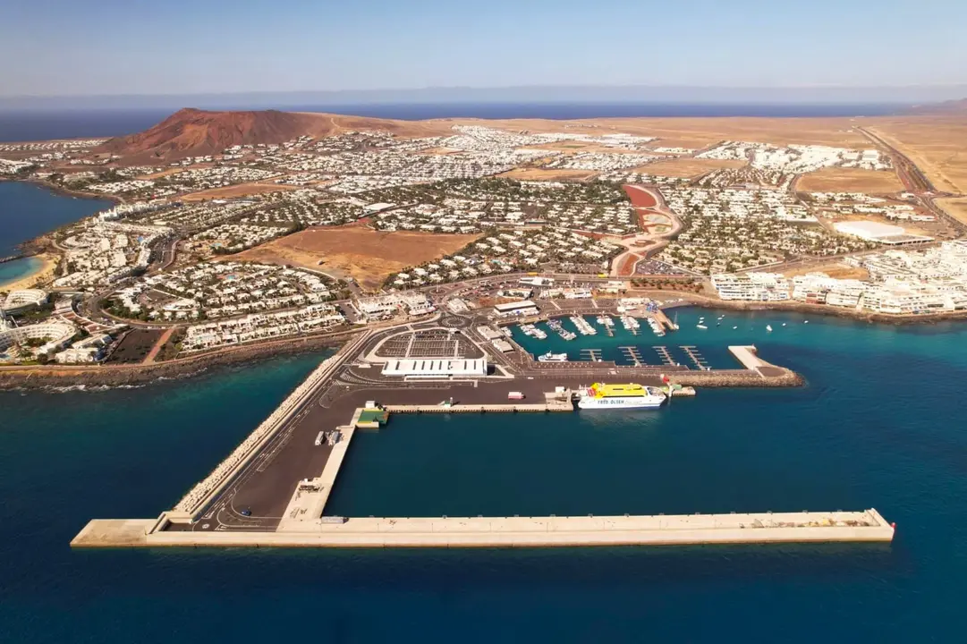 Puerto de Playa Blanca
