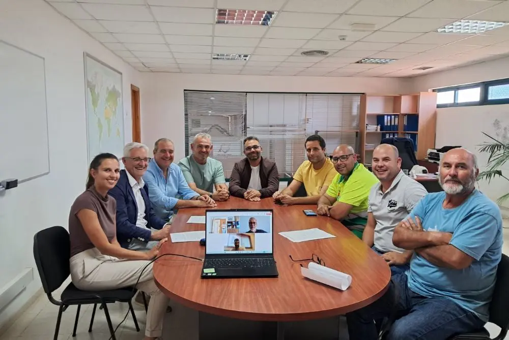 Un momento de la reunión que puso fin a la huelga