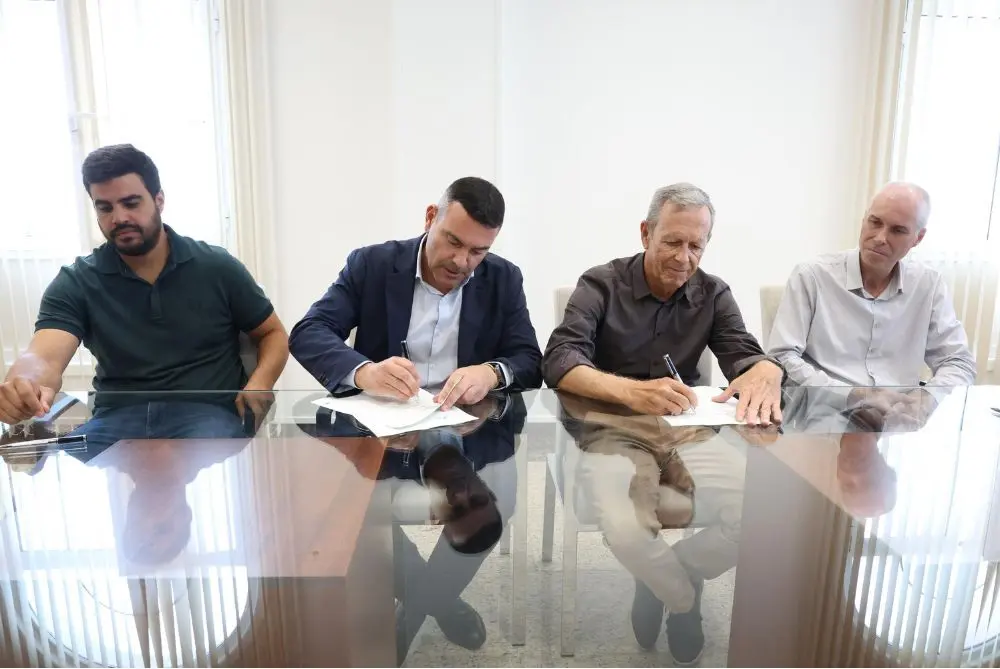 Firma del acuerdo