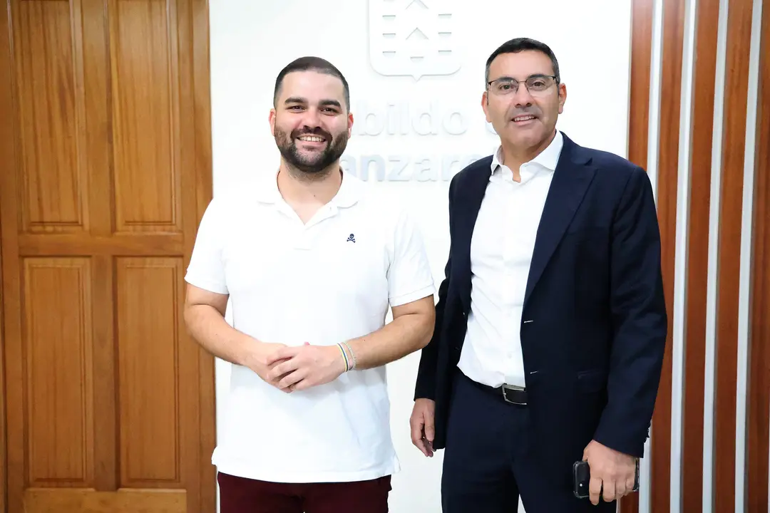 OSWALDO BETANCORT JUNTO A JESÚS MACHÍN