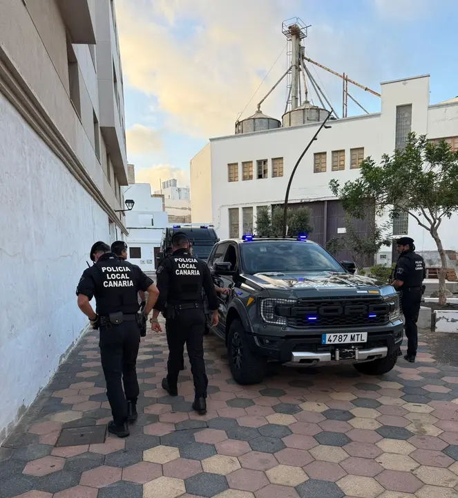 Despliegue este fin de semana de la Policía Local de Arrecife en zonas sensibles de la capìtal para frenar la venta y consumo de drogas en espacios públicos.