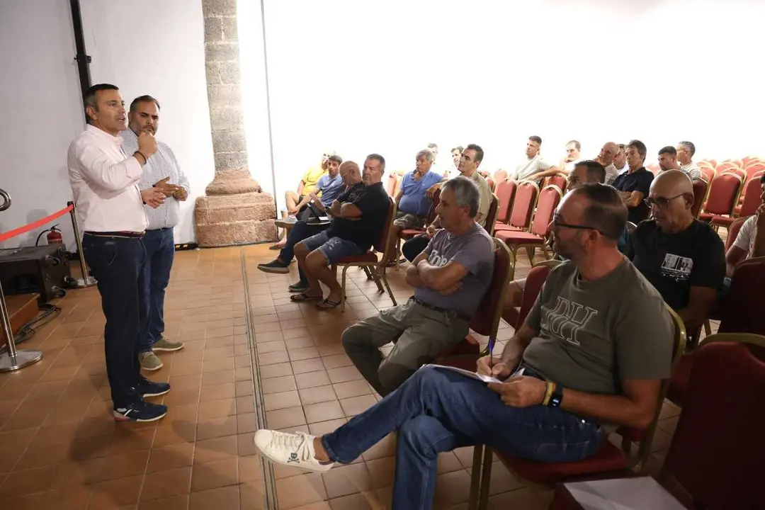 Reunión entre colectivo de cazadores y Cabildo