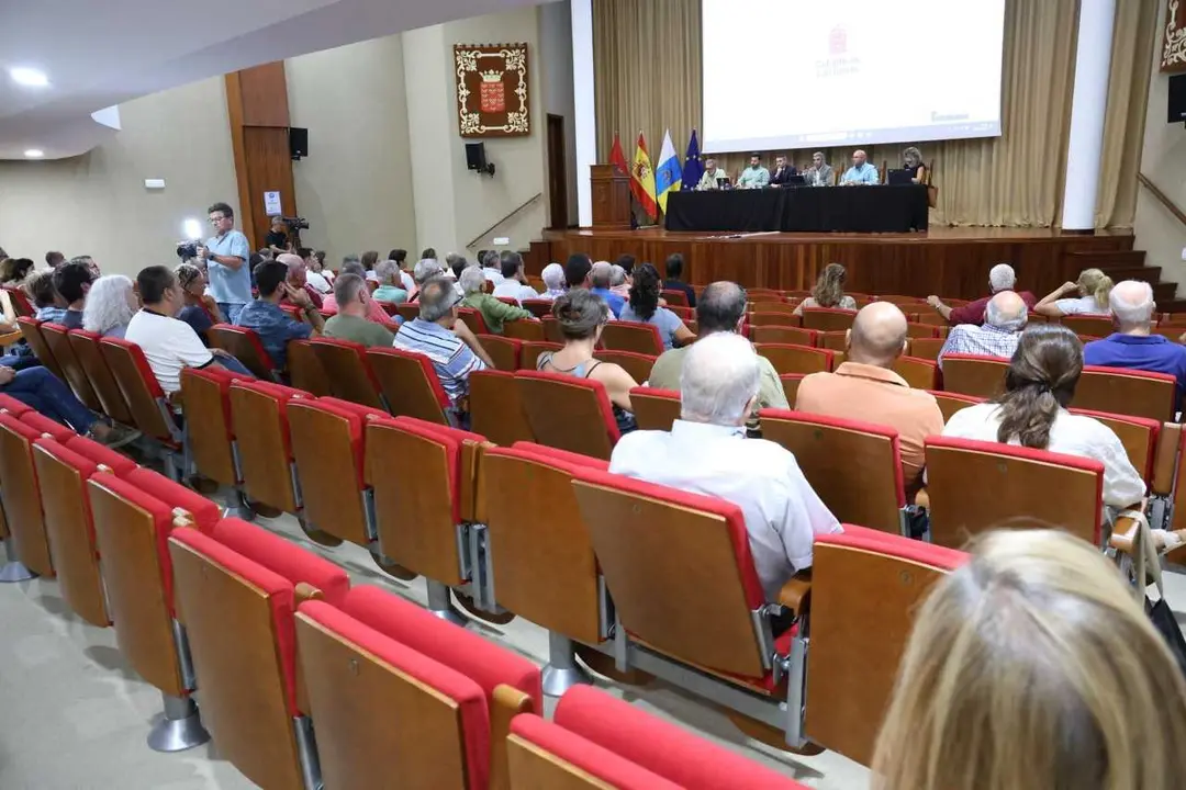 Cabildo de Lanzarote, charla informativa 