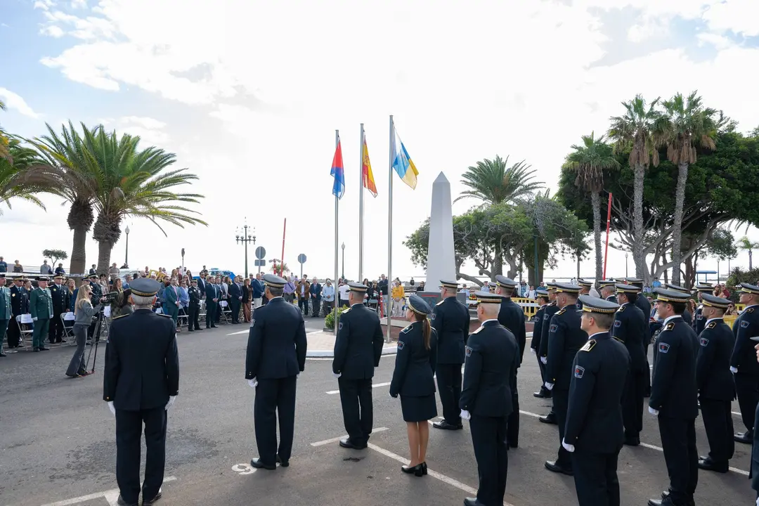 El Obelisco se ha descubierto en los jardines exteriores junto a la sede de la Polic&iacute;a Local de Arrecife