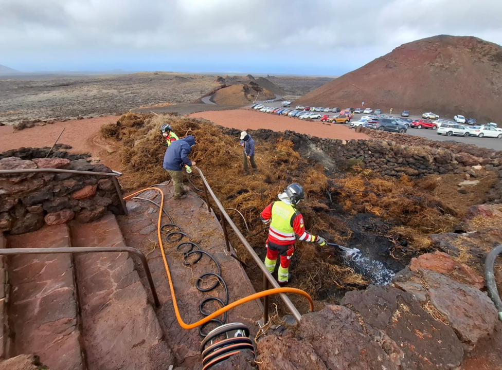 incendio en monta&ntilde;as del fuego