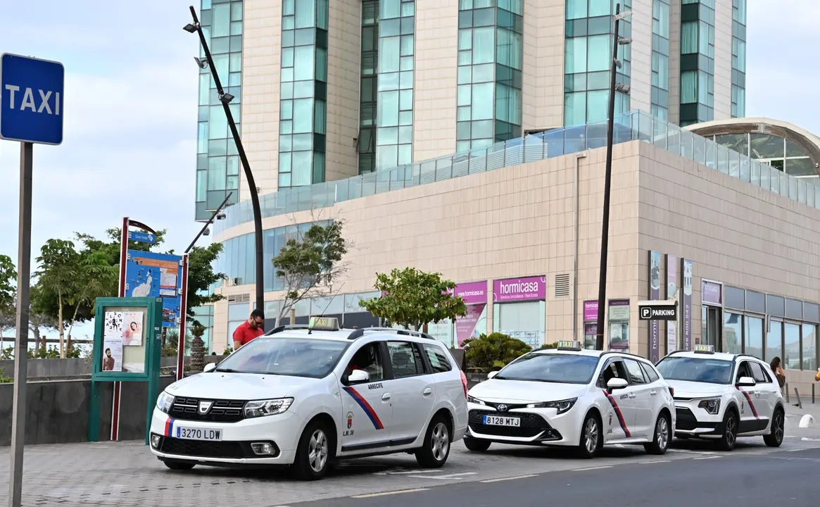 Con esta nueva convocatoria se incorporar&aacute;n m&aacute;s taxistas para cubrir las necesidades de profesionales del sector en la ciudad de Arrecife 