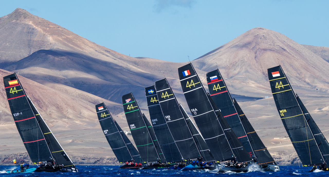Clase RC44