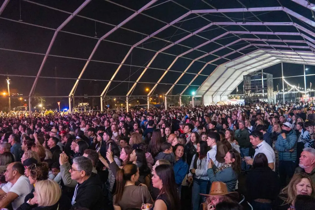 El concierto de Carnaval de Nueva L&iacute;nea y Miriam Cruz