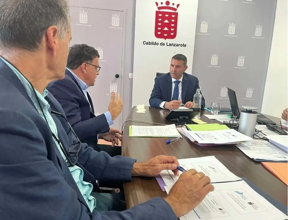 OSWALDO BETANCORT, DOMINGO CEJAS Y MANUEL MIRANDA