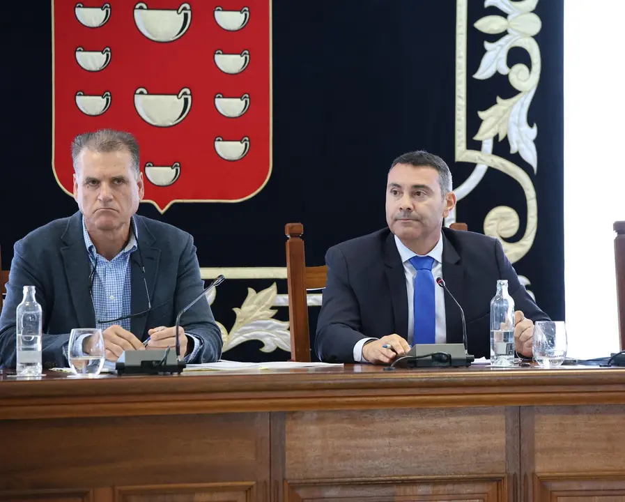 Oswaldo Betancort junto a Domingo Cejas