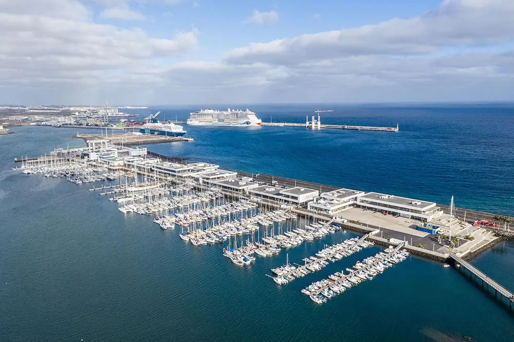 Foto de Puerto Canarias