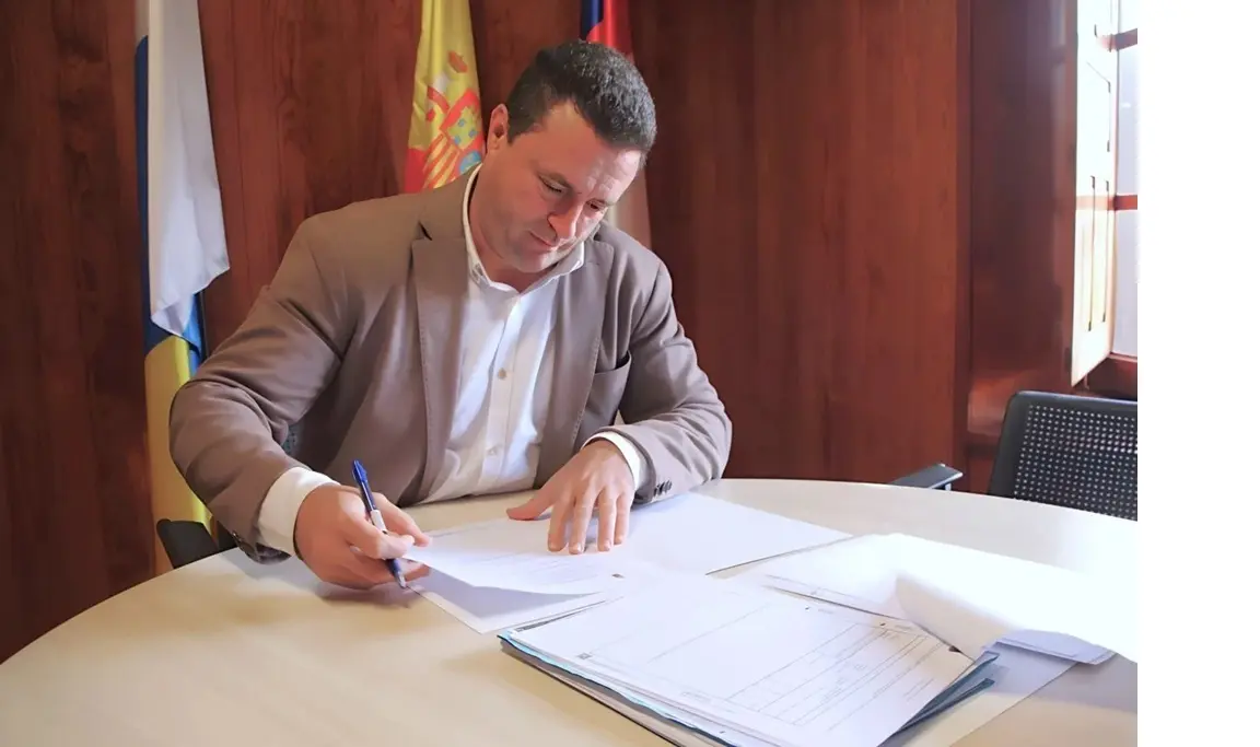 &Oacute;scar Noda, alcalde de Yaiza